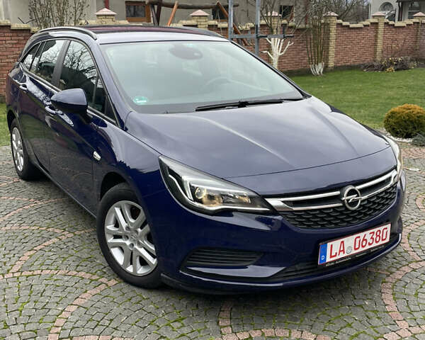 Синій Опель Астра, об'ємом двигуна 1.6 л та пробігом 38 тис. км за 12000 $, фото 1 на Automoto.ua