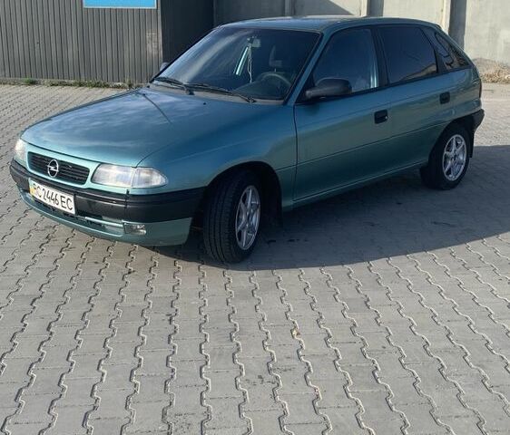 Зеленый Опель Астра, объемом двигателя 1.6 л и пробегом 278 тыс. км за 1605 $, фото 1 на Automoto.ua