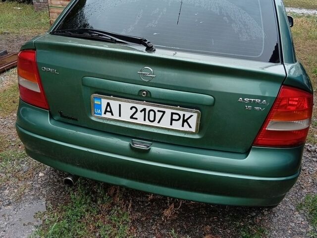 Зелений Опель Астра, об'ємом двигуна 1.6 л та пробігом 250 тис. км за 1900 $, фото 1 на Automoto.ua