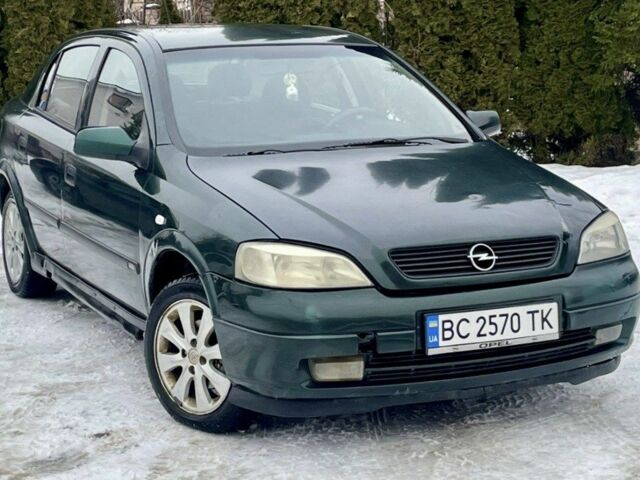 Зеленый Опель Астра, объемом двигателя 1.4 л и пробегом 400 тыс. км за 1800 $, фото 1 на Automoto.ua
