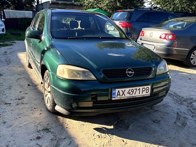 Зелений Опель Астра, об'ємом двигуна 1.4 л та пробігом 250 тис. км за 1700 $, фото 1 на Automoto.ua