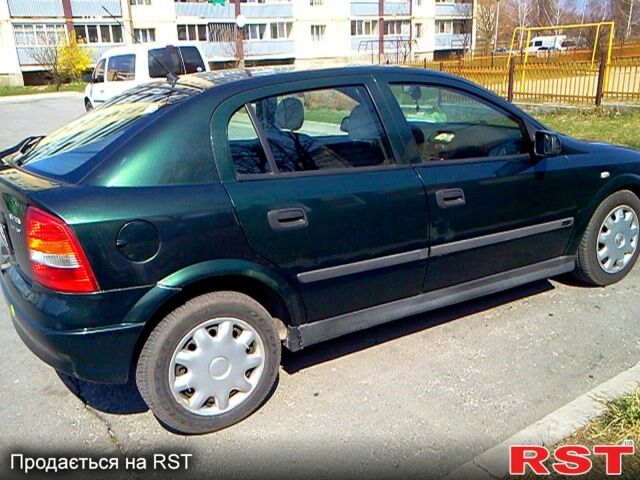 Зеленый Опель Астра, объемом двигателя 20 л и пробегом 229 тыс. км за 3500 $, фото 1 на Automoto.ua