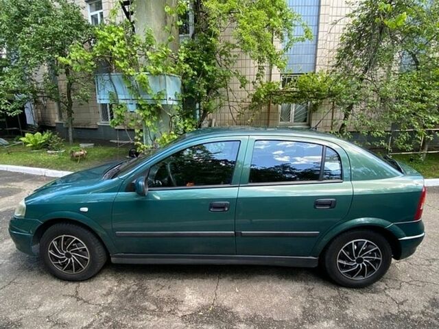 Зелений Опель Астра, об'ємом двигуна 1.4 л та пробігом 179 тис. км за 3500 $, фото 1 на Automoto.ua