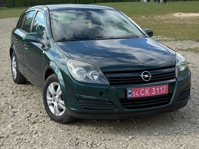 Зеленый Опель Астра, объемом двигателя 1.6 л и пробегом 225 тыс. км за 4100 $, фото 1 на Automoto.ua