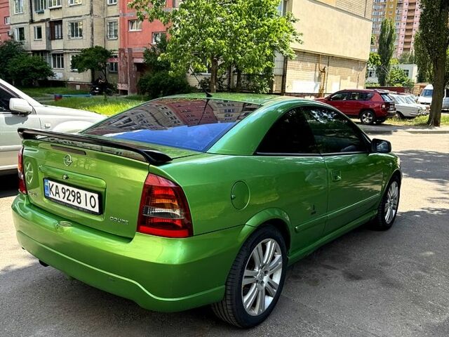 Зелений Опель Астра, об'ємом двигуна 1.8 л та пробігом 239 тис. км за 4400 $, фото 1 на Automoto.ua