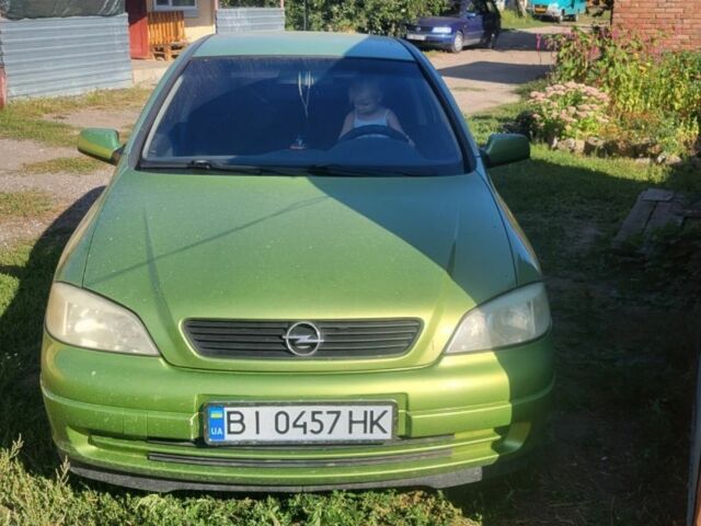 Зеленый Опель Астра, объемом двигателя 1.4 л и пробегом 350 тыс. км за 2800 $, фото 1 на Automoto.ua