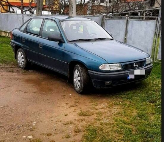 Зелений Опель Астра, об'ємом двигуна 1.4 л та пробігом 300 тис. км за 1501 $, фото 1 на Automoto.ua