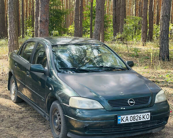 Зеленый Опель Астра, объемом двигателя 1.39 л и пробегом 384 тыс. км за 2500 $, фото 1 на Automoto.ua