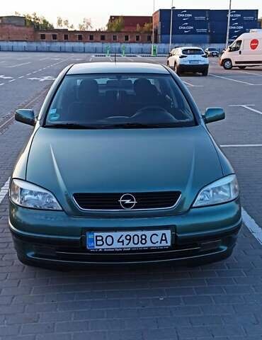 Зеленый Опель Астра, объемом двигателя 1.6 л и пробегом 410 тыс. км за 2900 $, фото 1 на Automoto.ua