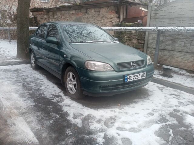 Зеленый Опель Астра, объемом двигателя 1.6 л и пробегом 278 тыс. км за 3300 $, фото 1 на Automoto.ua