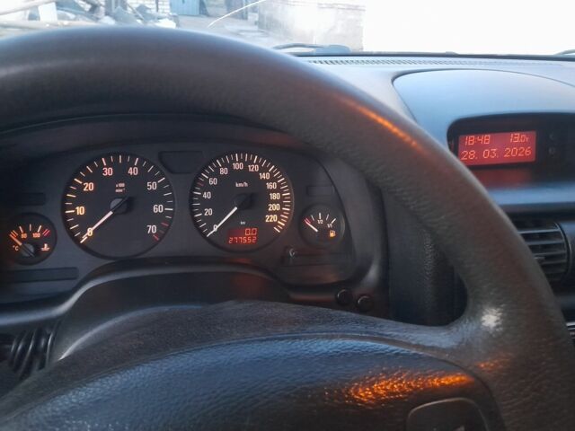 Зеленый Опель Астра, объемом двигателя 1.4 л и пробегом 277 тыс. км за 2800 $, фото 1 на Automoto.ua