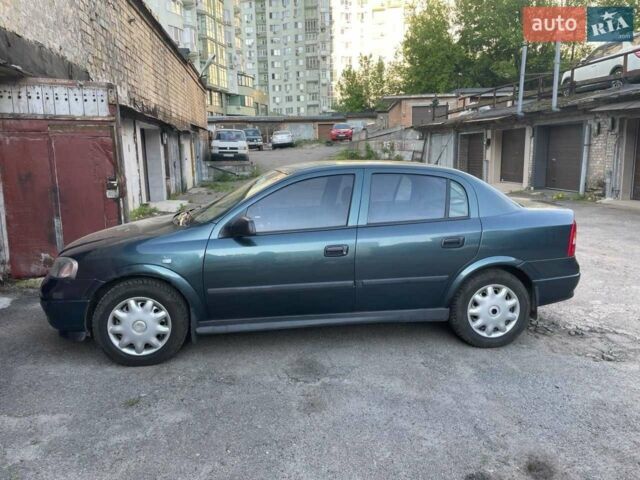 Зелений Опель Астра, об'ємом двигуна 1.6 л та пробігом 366 тис. км за 4500 $, фото 1 на Automoto.ua