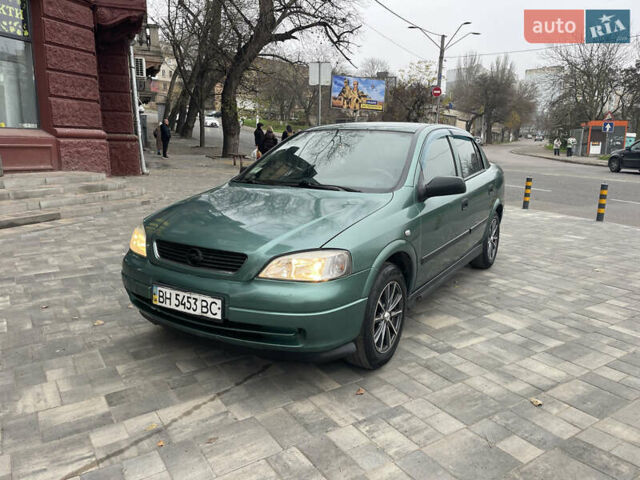 Зеленый Опель Астра, объемом двигателя 1.6 л и пробегом 260 тыс. км за 2350 $, фото 1 на Automoto.ua
