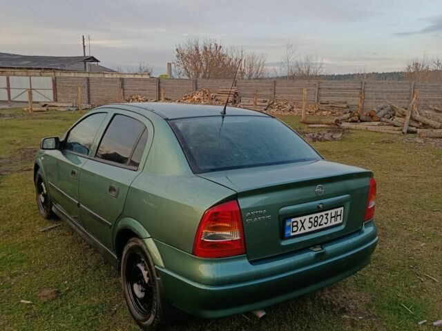 Зеленый Опель Астра, объемом двигателя 1.4 л и пробегом 360 тыс. км за 2550 $, фото 1 на Automoto.ua