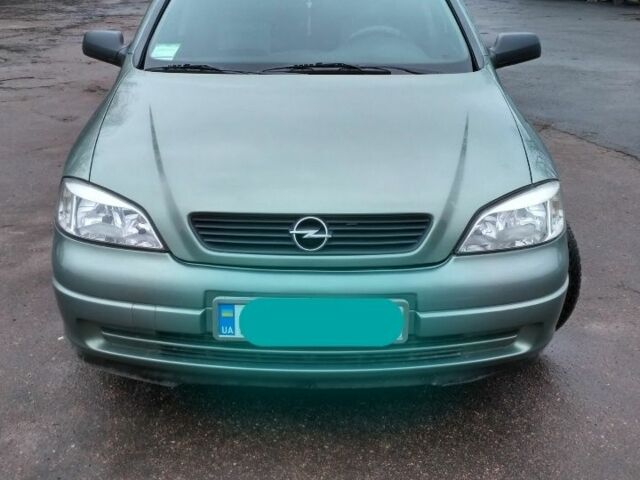 Опель Астра 2008 в Бердичеве на Automoto.ua Зеленый Опель Астра, объемом двигателя 1.6 л и пробегом 220 тыс. км за 3811 $, фото 1 на Automoto.ua