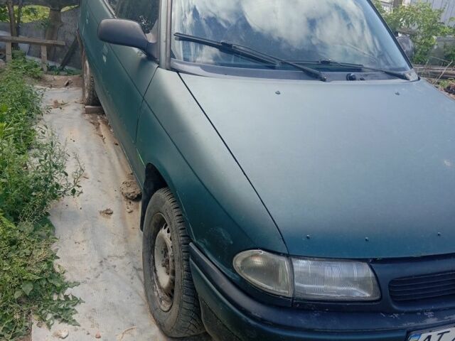 Зелений Опель Астра, об'ємом двигуна 0 л та пробігом 320 тис. км за 600 $, фото 1 на Automoto.ua