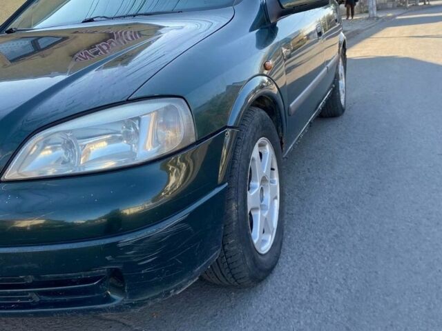 Зелений Опель Астра, об'ємом двигуна 1.6 л та пробігом 245 тис. км за 1100 $, фото 1 на Automoto.ua