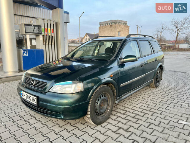 Зеленый Опель Астра, объемом двигателя 1.6 л и пробегом 330 тыс. км за 2350 $, фото 1 на Automoto.ua