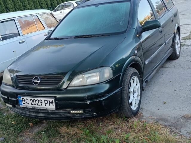 Зеленый Опель Астра, объемом двигателя 1.6 л и пробегом 300 тыс. км за 2200 $, фото 1 на Automoto.ua