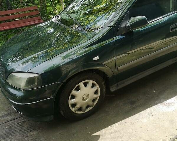 Зелений Опель Астра, об'ємом двигуна 2 л та пробігом 326 тис. км за 3000 $, фото 1 на Automoto.ua