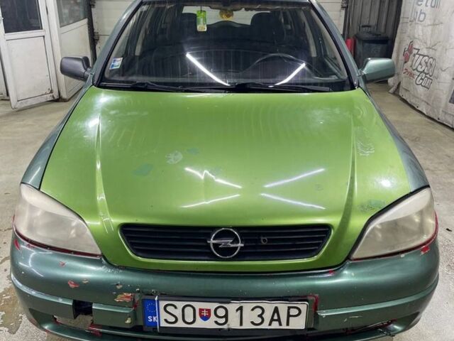 Зеленый Опель Астра, объемом двигателя 1.6 л и пробегом 250 тыс. км за 1150 $, фото 1 на Automoto.ua