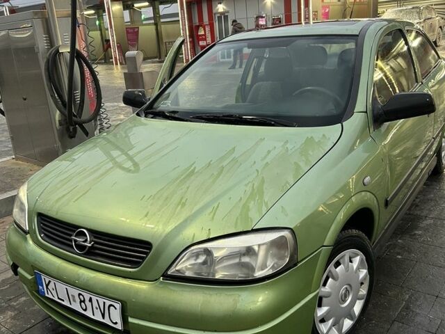 Зеленый Опель Астра, объемом двигателя 1.2 л и пробегом 100 тыс. км за 1500 $, фото 1 на Automoto.ua