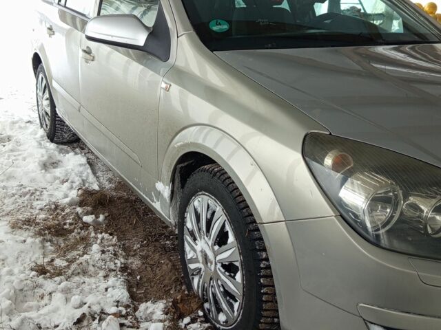 Зелений Опель Астра, об'ємом двигуна 1 л та пробігом 320 тис. км за 5000 $, фото 1 на Automoto.ua