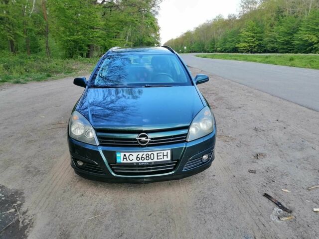 Зеленый Опель Астра, объемом двигателя 1.7 л и пробегом 321 тыс. км за 5000 $, фото 1 на Automoto.ua