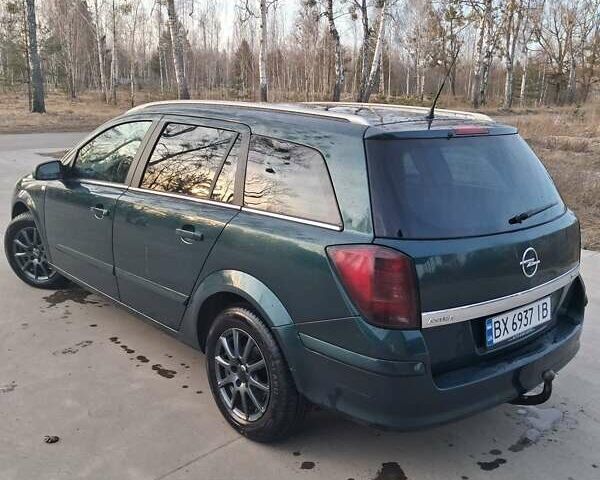 Зеленый Опель Астра, объемом двигателя 1.6 л и пробегом 240 тыс. км за 4800 $, фото 1 на Automoto.ua