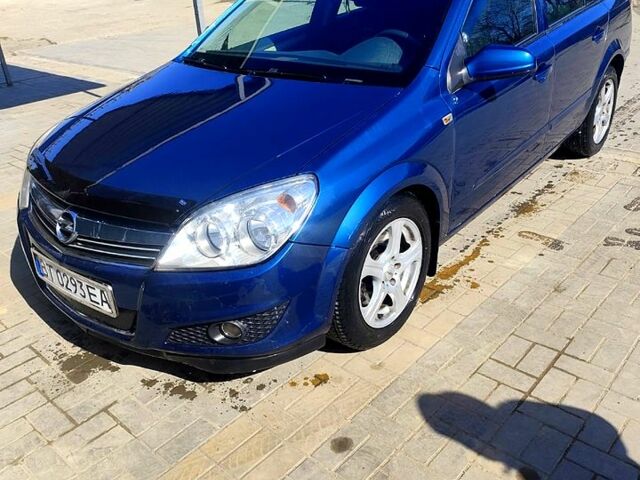 Зеленый Опель Астра, объемом двигателя 1.9 л и пробегом 279 тыс. км за 6300 $, фото 1 на Automoto.ua