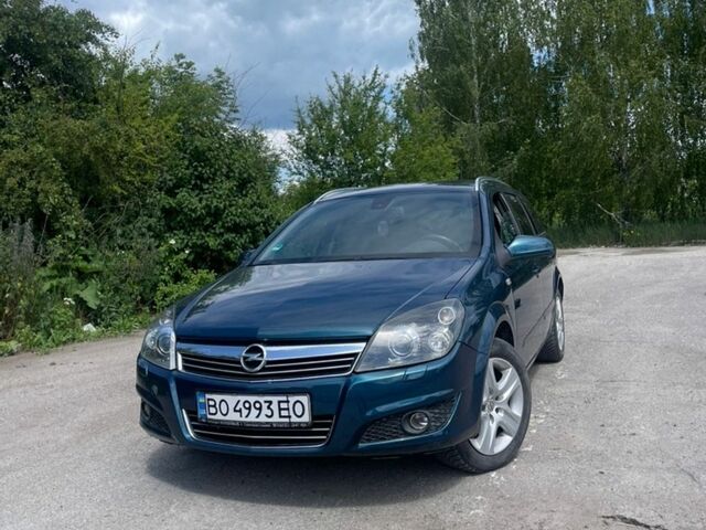 Зеленый Опель Астра, объемом двигателя 1.6 л и пробегом 231 тыс. км за 4700 $, фото 1 на Automoto.ua