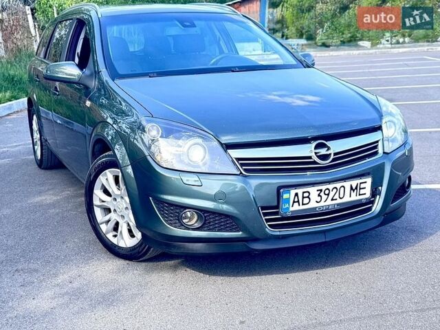 Зеленый Опель Астра, объемом двигателя 1.6 л и пробегом 268 тыс. км за 5400 $, фото 1 на Automoto.ua