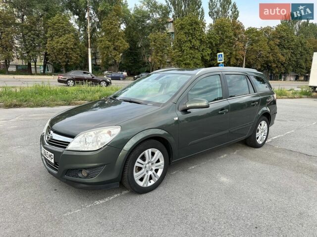 Зелений Опель Астра, об'ємом двигуна 1.69 л та пробігом 245 тис. км за 5600 $, фото 1 на Automoto.ua