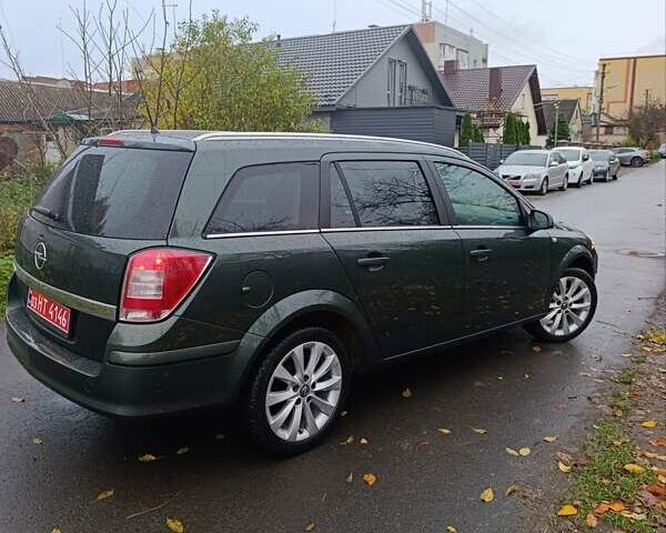 Зеленый Опель Астра, объемом двигателя 1.6 л и пробегом 208 тыс. км за 5900 $, фото 1 на Automoto.ua