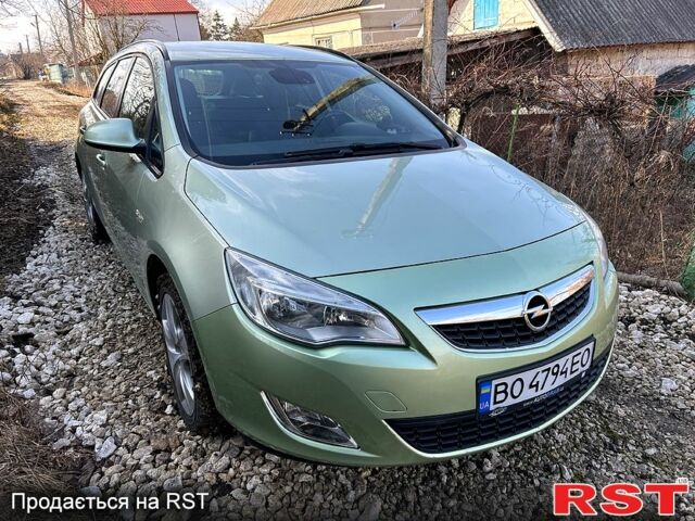 Зеленый Опель Астра, объемом двигателя 1.7 л и пробегом 290 тыс. км за 6650 $, фото 1 на Automoto.ua