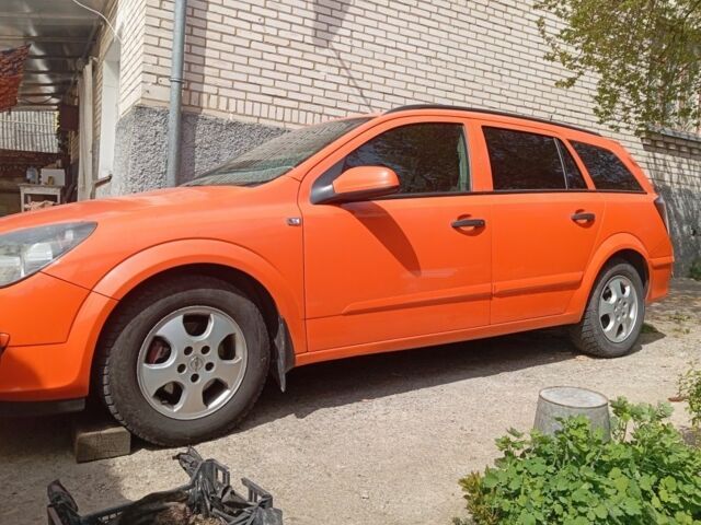 Помаранчевий Опель Астра, об'ємом двигуна 1.6 л та пробігом 328 тис. км за 3750 $, фото 1 на Automoto.ua