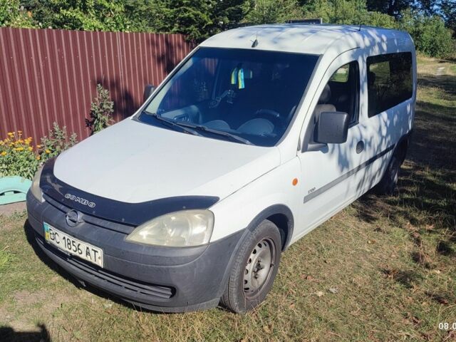 Білий Опель Кампо, об'ємом двигуна 0 л та пробігом 268 тис. км за 3700 $, фото 1 на Automoto.ua
