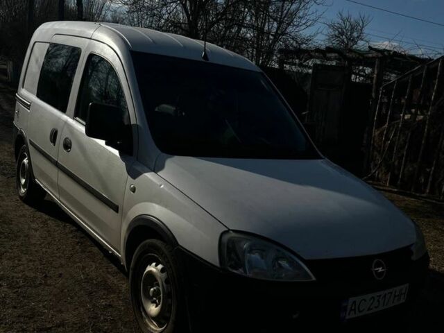 Білий Опель Кампо, об'ємом двигуна 1.2 л та пробігом 111 тис. км за 4200 $, фото 1 на Automoto.ua