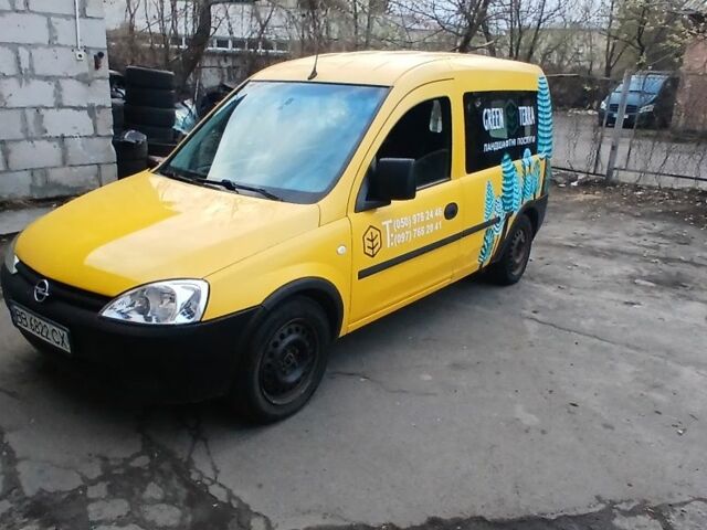 Желтый Опель Кампо, объемом двигателя 1.7 л и пробегом 325 тыс. км за 4000 $, фото 1 на Automoto.ua