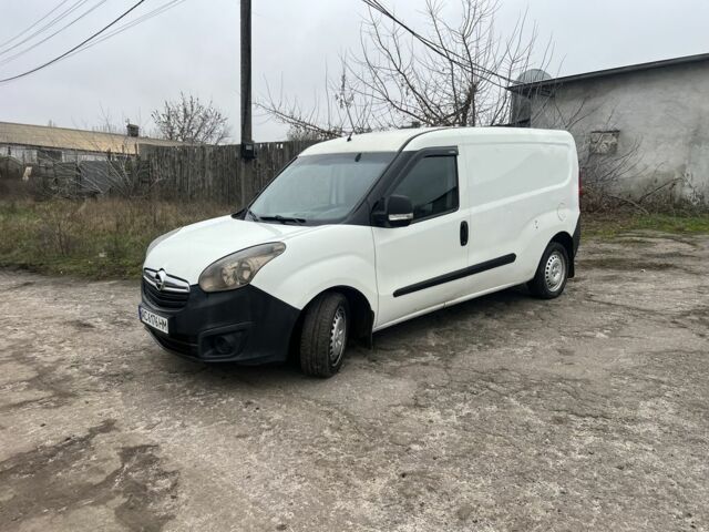 Белый Опель Комбо груз.-пасс., объемом двигателя 1.6 л и пробегом 250 тыс. км за 4500 $, фото 1 на Automoto.ua