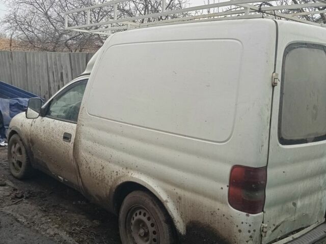 Белый Опель Комбо груз.-пасс., объемом двигателя 1 л и пробегом 99 тыс. км за 474 $, фото 1 на Automoto.ua