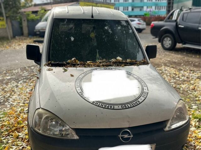 Белый Опель Комбо груз.-пасс., объемом двигателя 1.7 л и пробегом 3 тыс. км за 1600 $, фото 1 на Automoto.ua