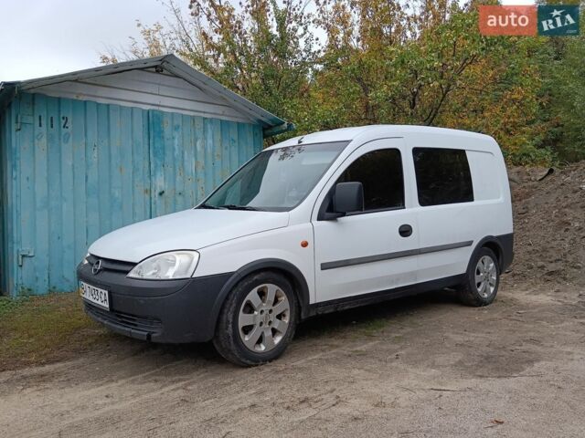 Білий Опель Комбо вант.-пас., об'ємом двигуна 1.7 л та пробігом 270 тис. км за 2950 $, фото 1 на Automoto.ua