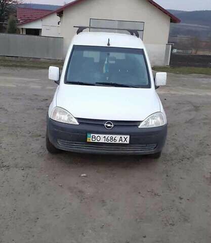 Білий Опель Комбо вант.-пас., об'ємом двигуна 1.69 л та пробігом 408 тис. км за 3300 $, фото 1 на Automoto.ua