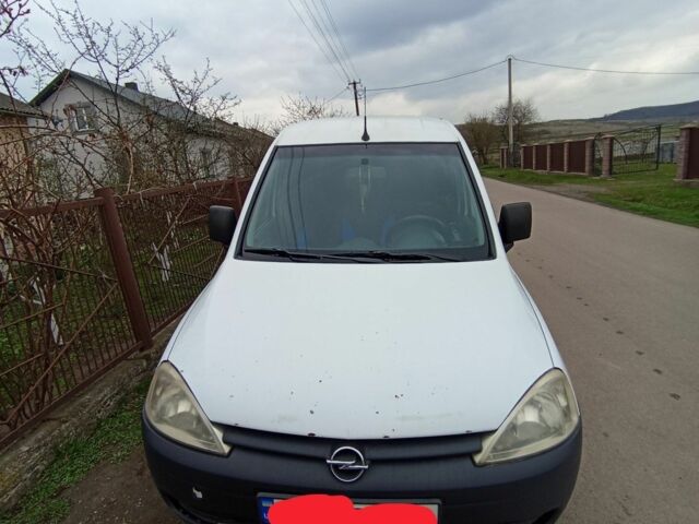 Белый Опель Комбо груз.-пасс., объемом двигателя 0 л и пробегом 45 тыс. км за 3700 $, фото 1 на Automoto.ua