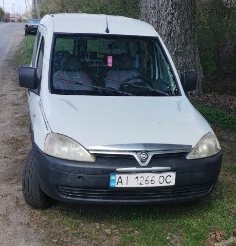 Білий Опель Комбо вант.-пас., об'ємом двигуна 1.2 л та пробігом 1 тис. км за 2272 $, фото 1 на Automoto.ua
