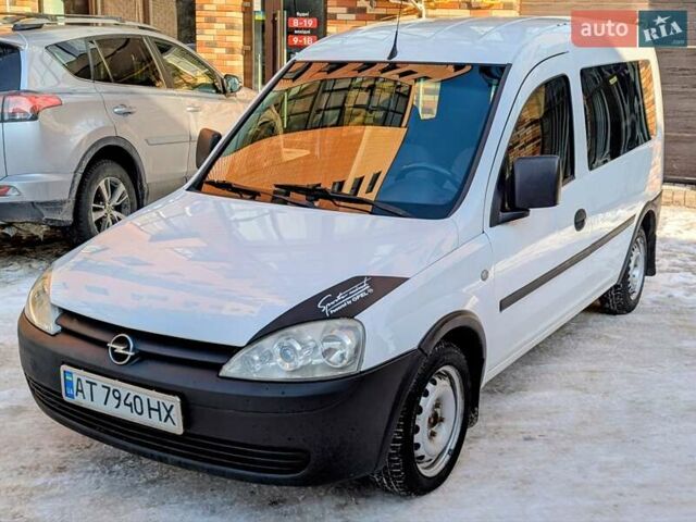 Белый Опель Комбо груз.-пасс., объемом двигателя 1.25 л и пробегом 280 тыс. км за 2999 $, фото 1 на Automoto.ua