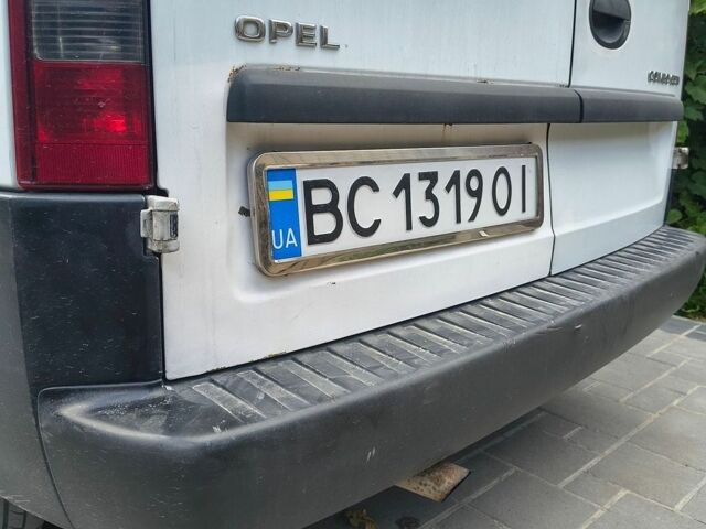 Білий Опель Комбо вант.-пас., об'ємом двигуна 1.25 л та пробігом 225 тис. км за 4000 $, фото 1 на Automoto.ua