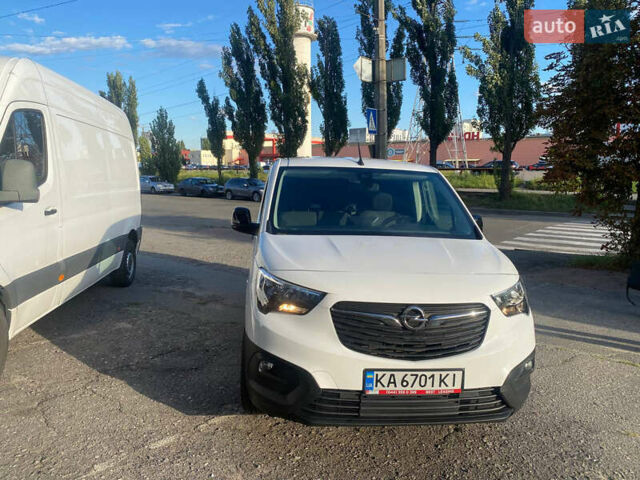 Білий Опель Комбо вант.-пас., об'ємом двигуна 1.5 л та пробігом 31 тис. км за 18000 $, фото 1 на Automoto.ua