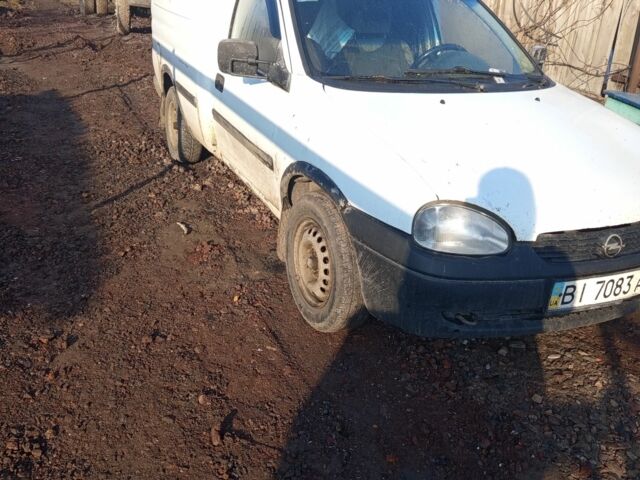 Білий Опель Комбо вант.-пас., об'ємом двигуна 1.7 л та пробігом 290 тис. км за 900 $, фото 1 на Automoto.ua